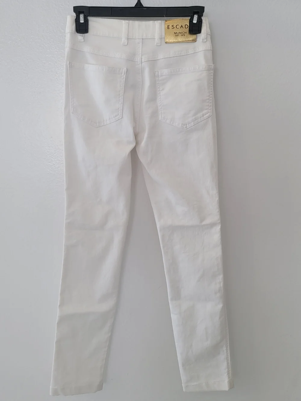 Escada Women's White Slim Jeans Size 32